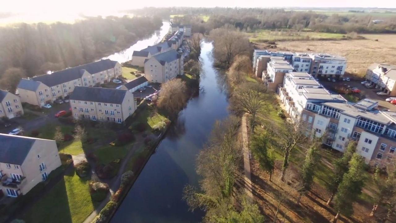 Penthouse Apartment On The River - 65 Skipper Way Сент Неотс Екстериор снимка